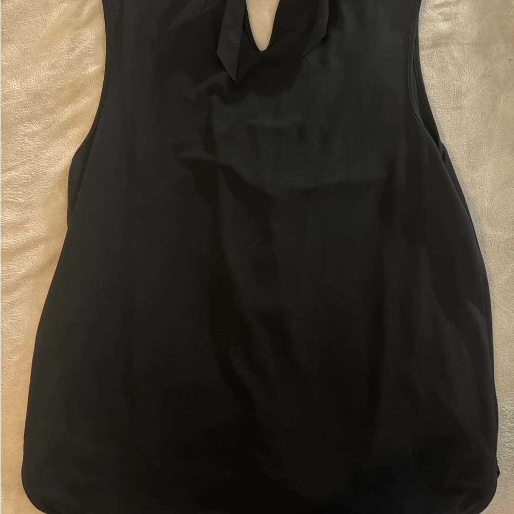 41 Hawthorn Black Keyhole Tank Top